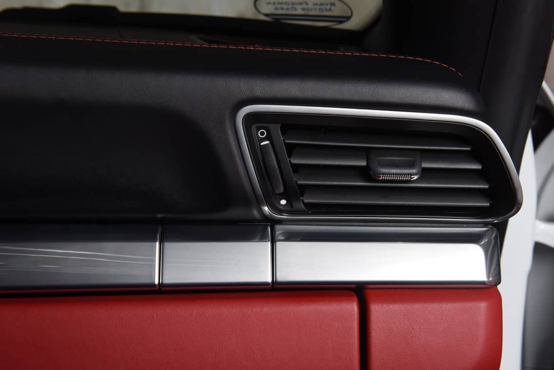 2016 Porsche 911 Carrera 4S — photo 42