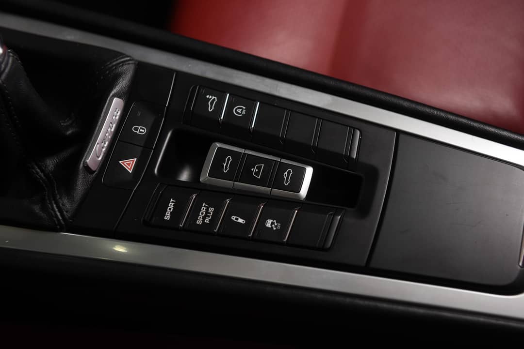2016 Porsche 911 Carrera 4S — photo 44