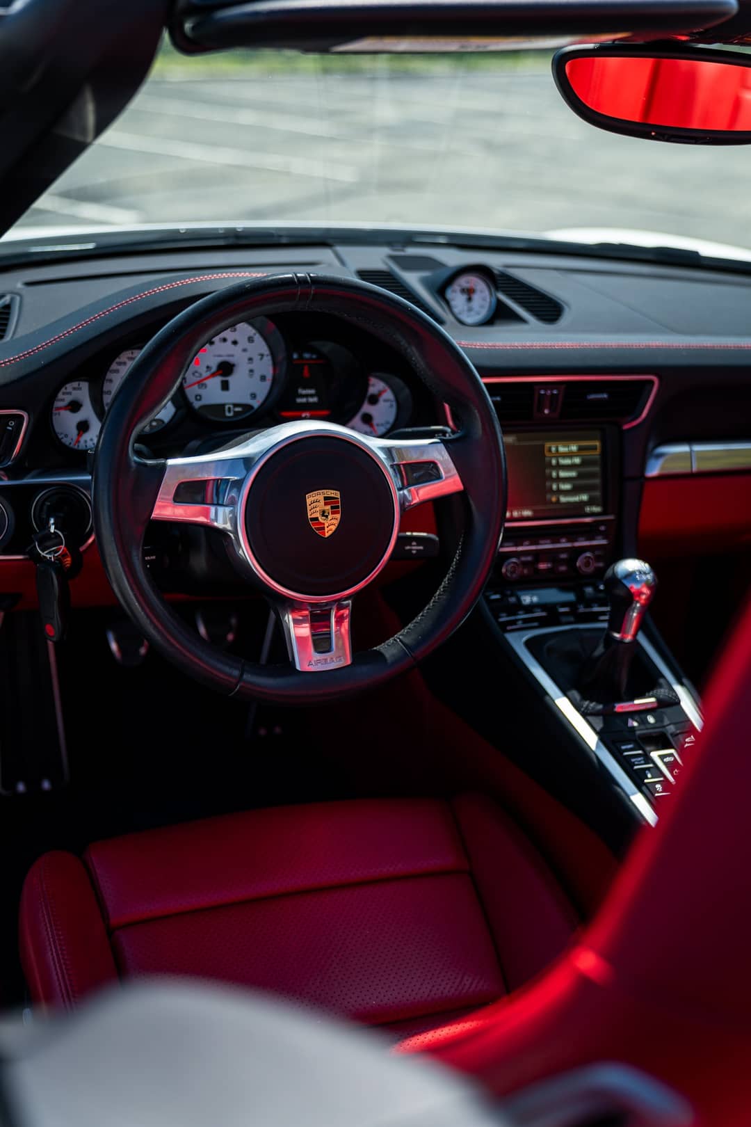 2016 Porsche 911 Carrera 4S — photo 10