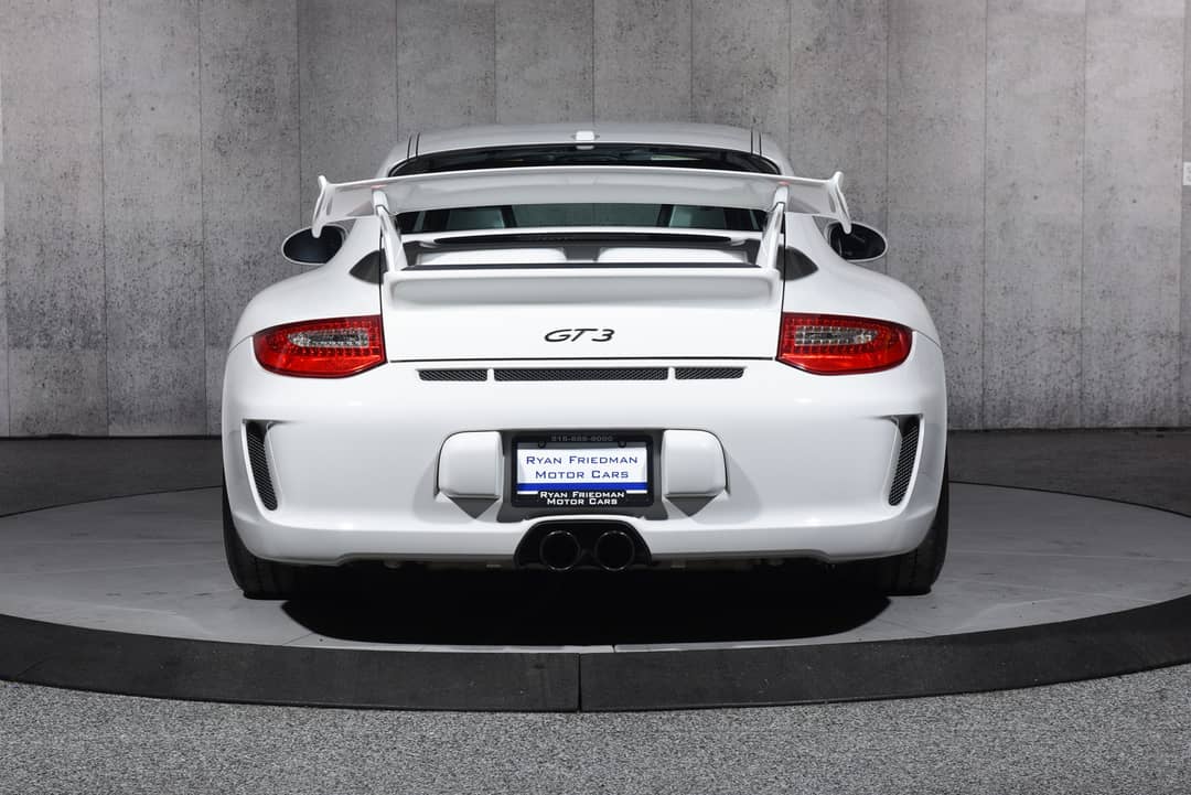 2011 Porsche 911 GT3 — photo 40