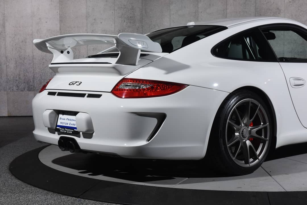 2011 Porsche 911 GT3 — photo 46