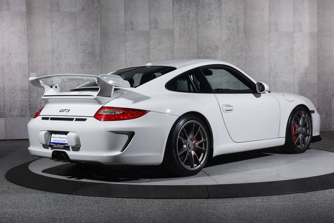 2011 Porsche 911 GT3 — photo 47
