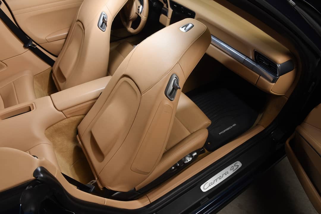 2014 Porsche 911 Carrera 4S — photo 34