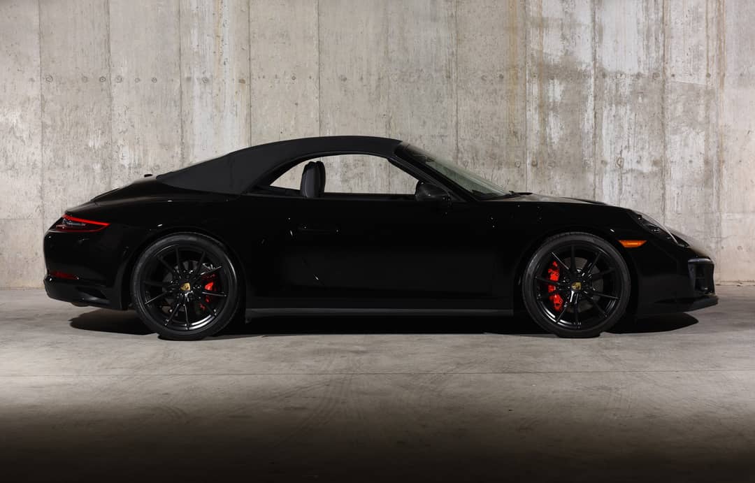 2017 Porsche 911 Carrera 4 GTS — photo 2