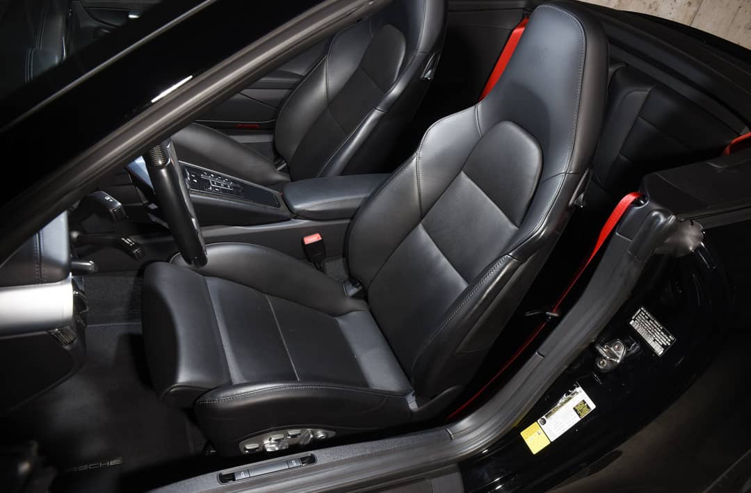 2017 Porsche 911 Carrera 4 GTS — photo 16