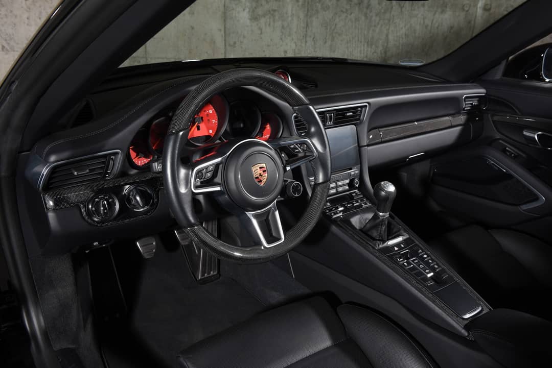 2017 Porsche 911 Carrera 4 GTS — photo 18