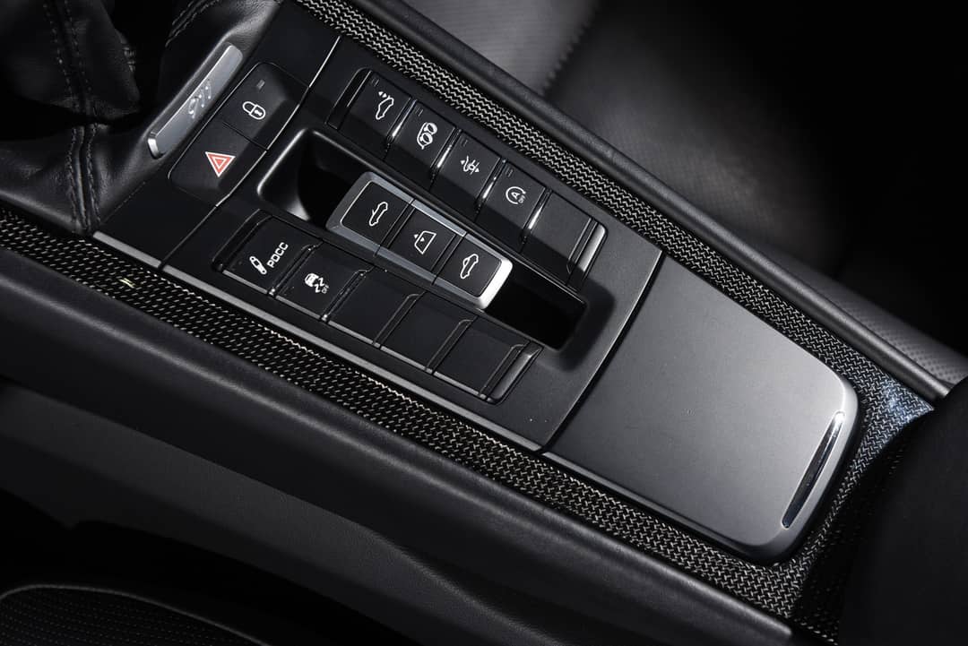 2017 Porsche 911 Carrera 4 GTS — photo 23