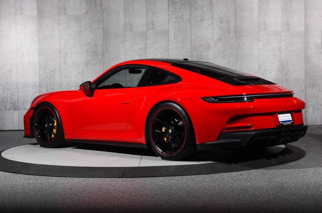 2022 Porsche 911 GT3 — photo 9