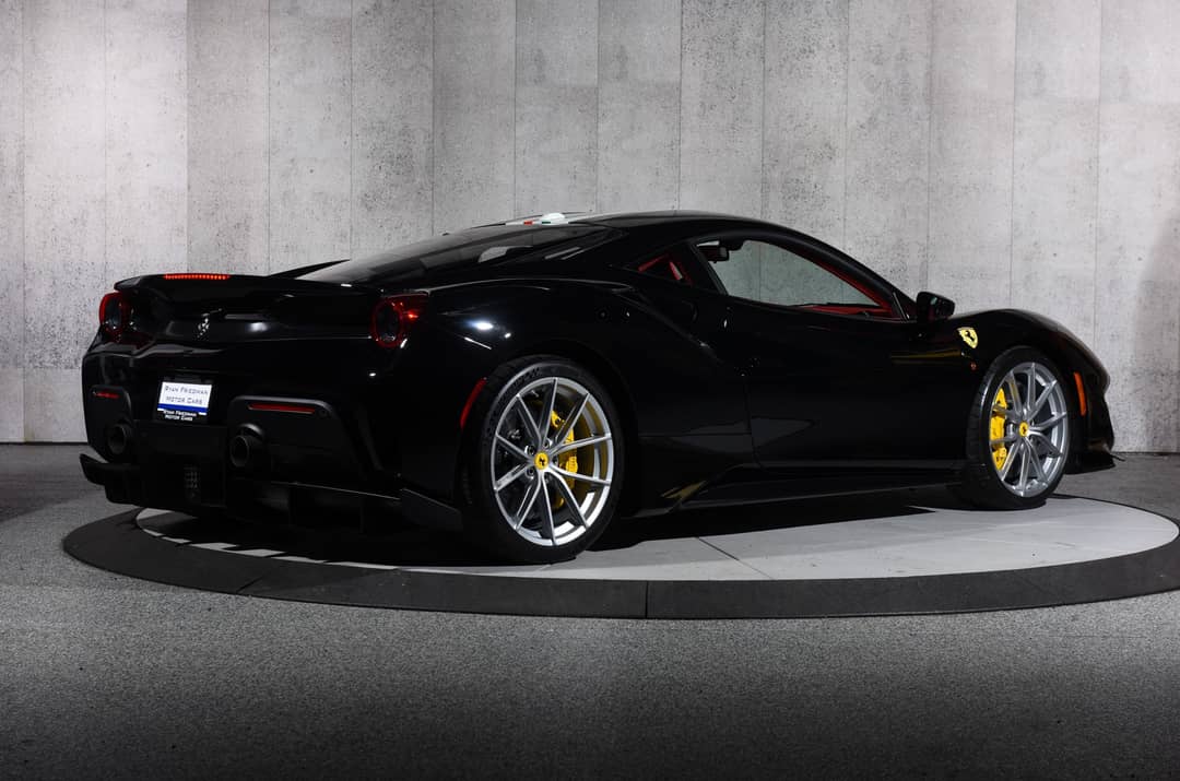 2020 Ferrari 488 Pista — photo 14