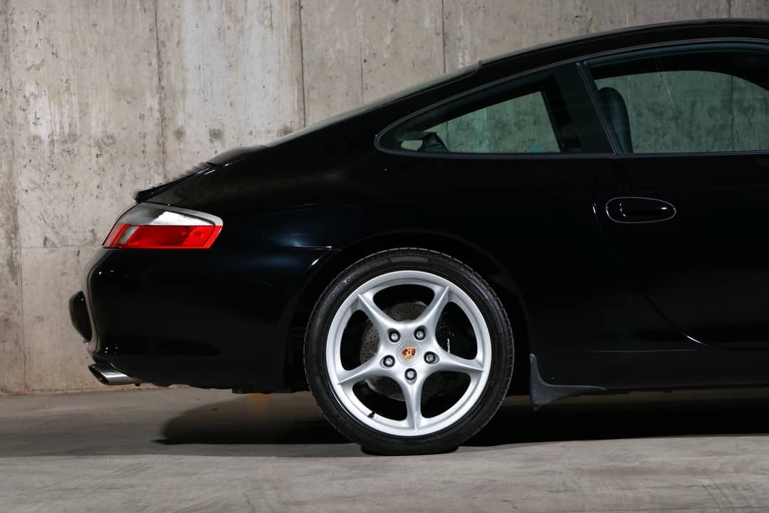 2003 Porsche 911 Carrera — photo 11