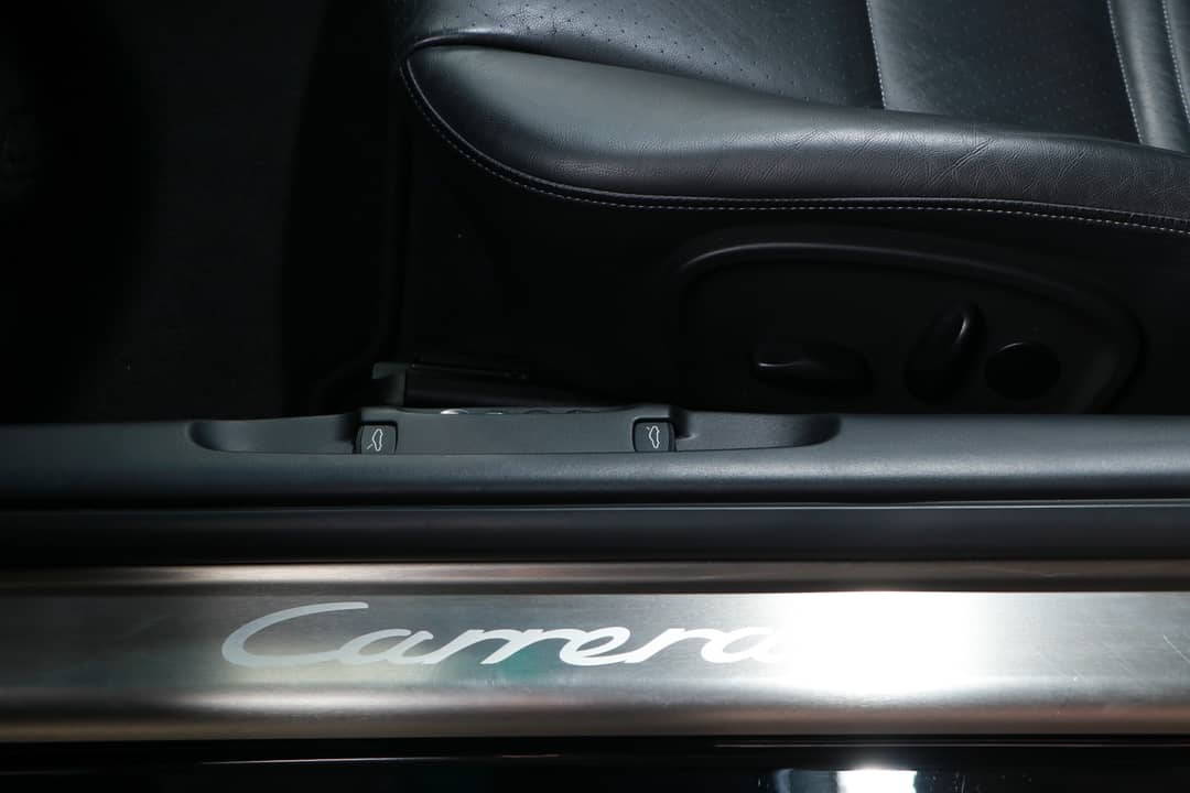2003 Porsche 911 Carrera — photo 22
