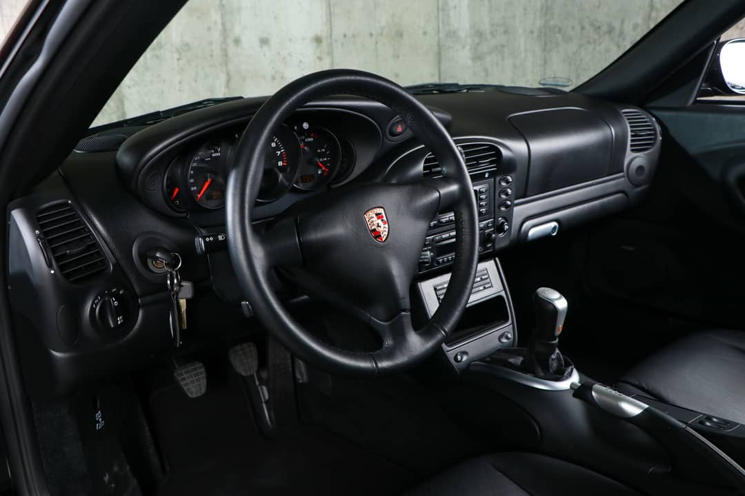 2003 Porsche 911 Carrera — photo 26