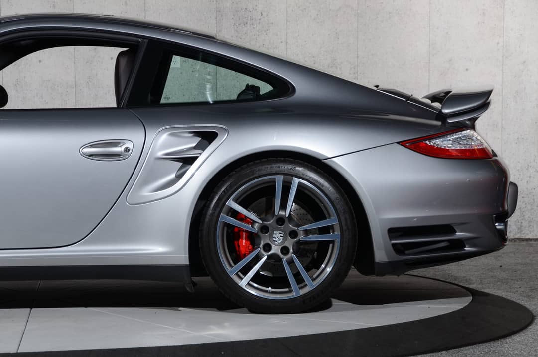 2011 Porsche 911 Turbo — photo 12
