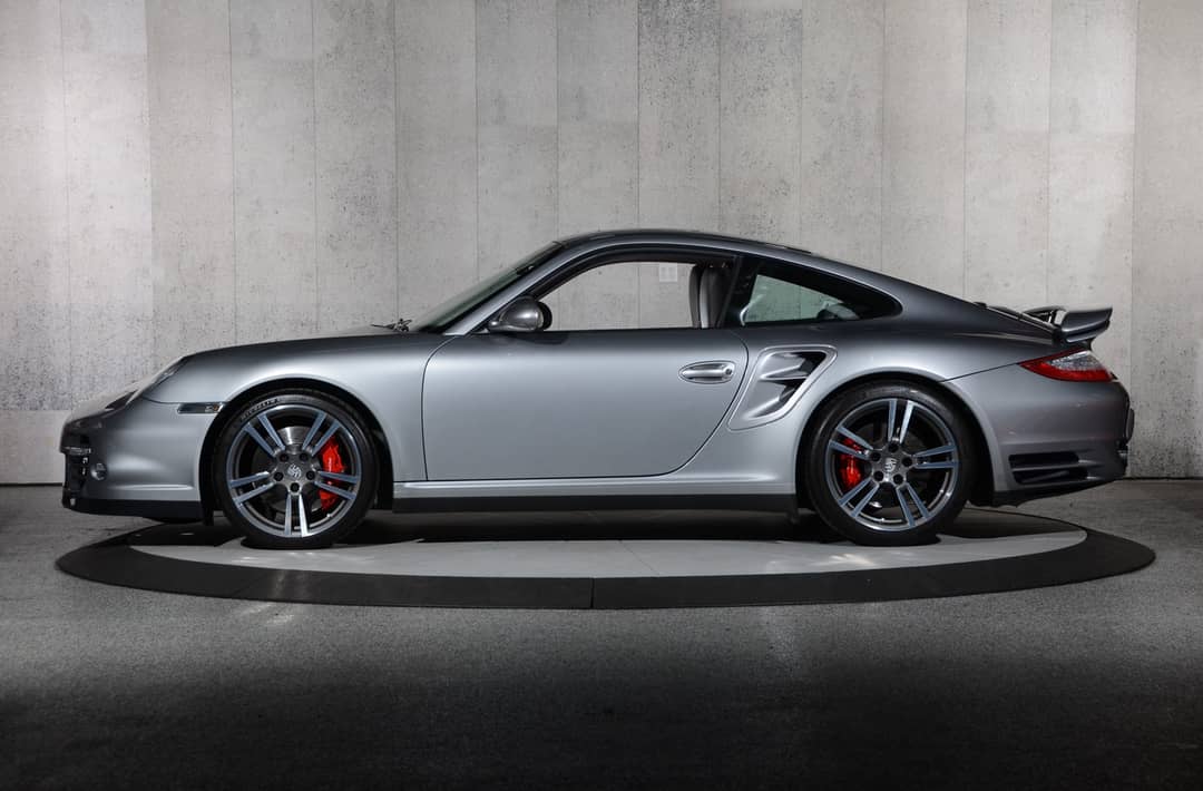 2011 Porsche 911 Turbo — photo 10