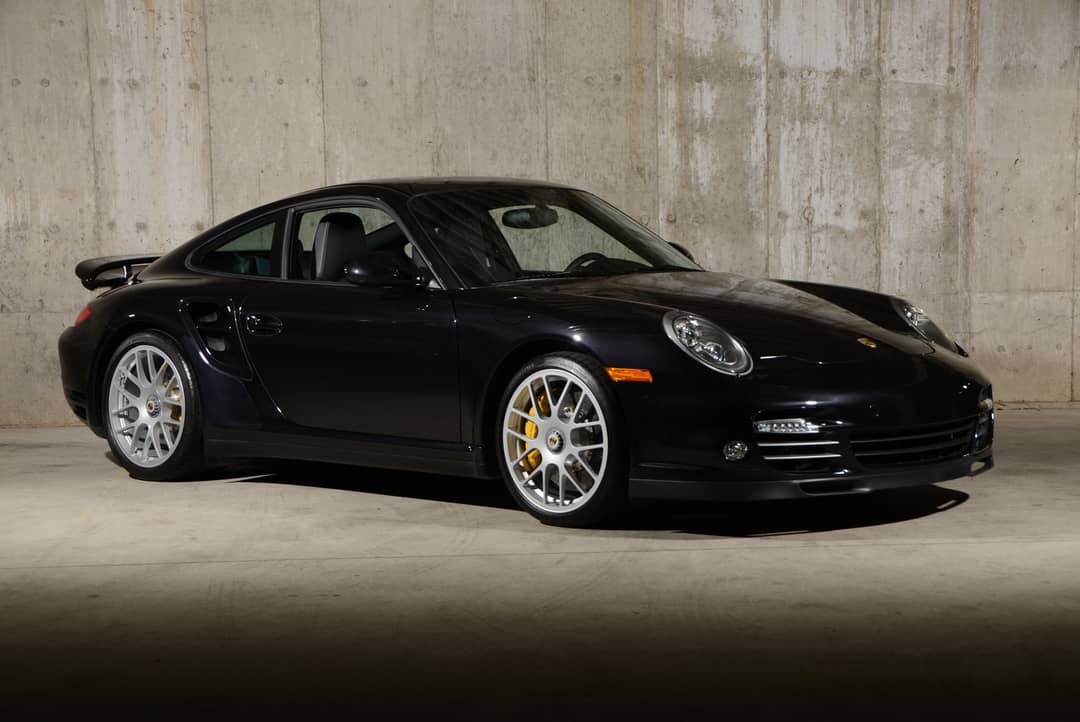 2011 Porsche 911 Turbo S — photo 2
