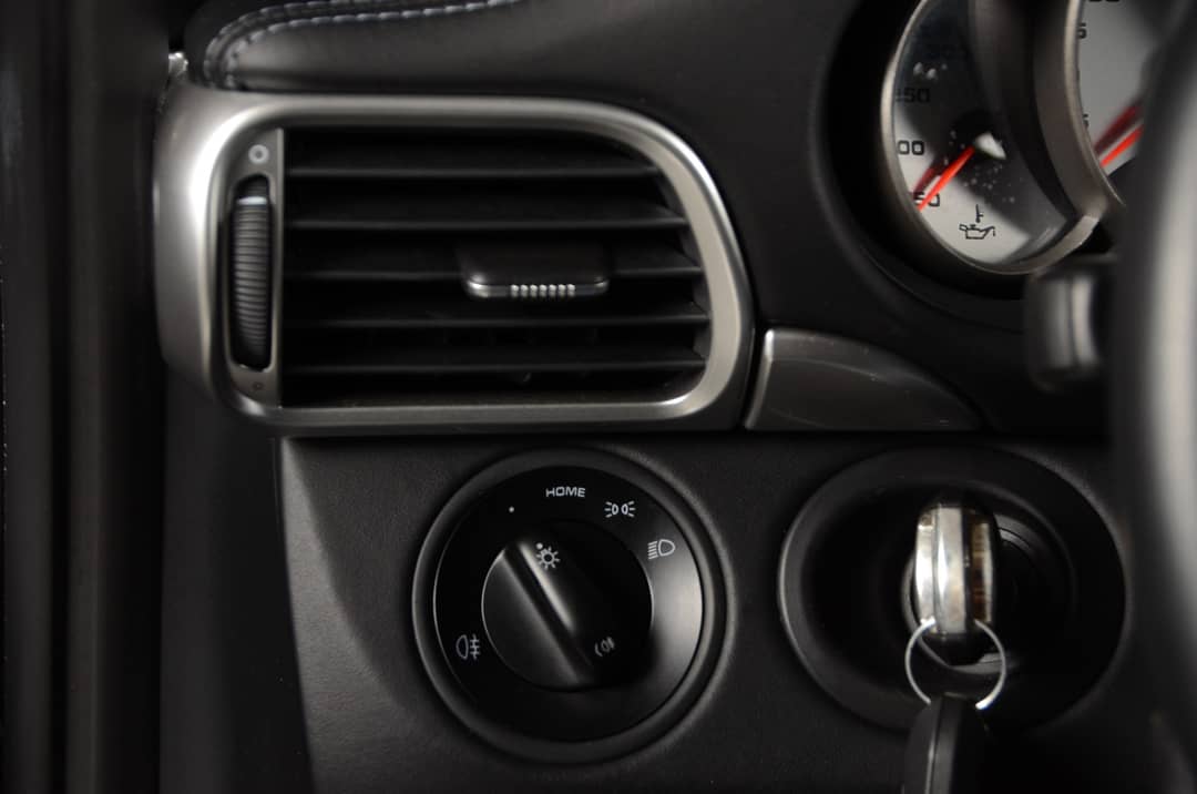 2011 Porsche 911 Turbo S — photo 16