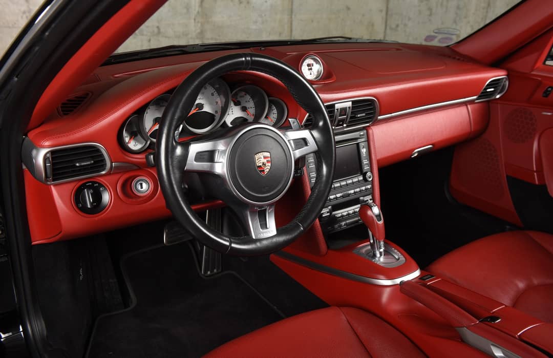 2012 Porsche 911 Turbo — photo 21