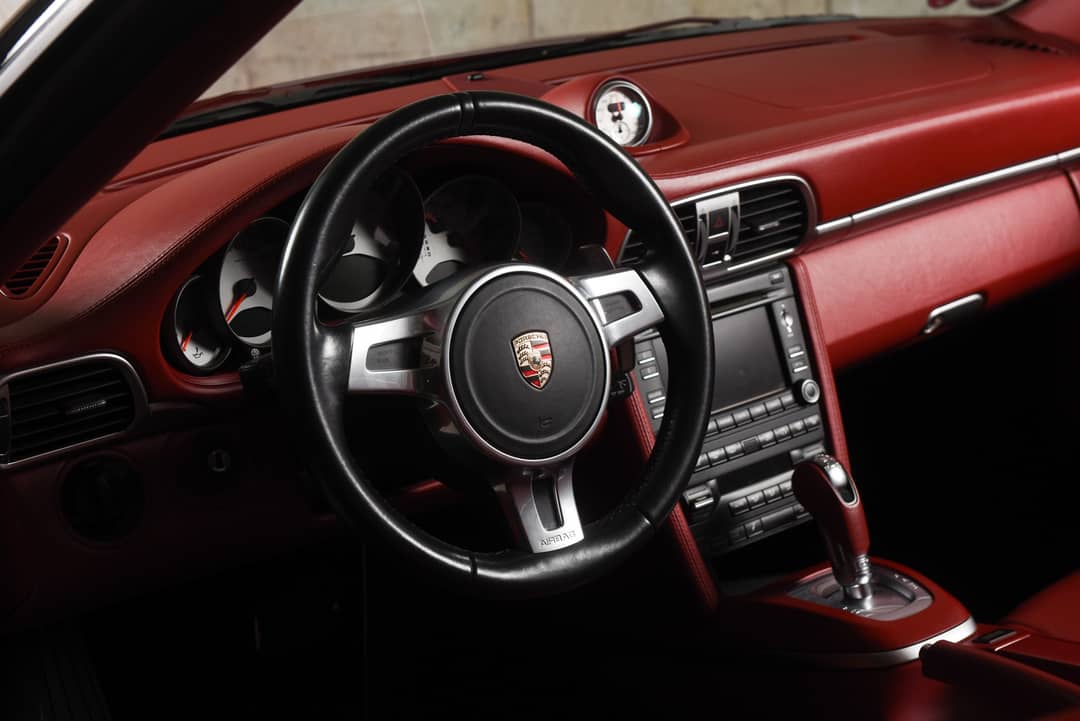 2012 Porsche 911 Turbo — photo 24