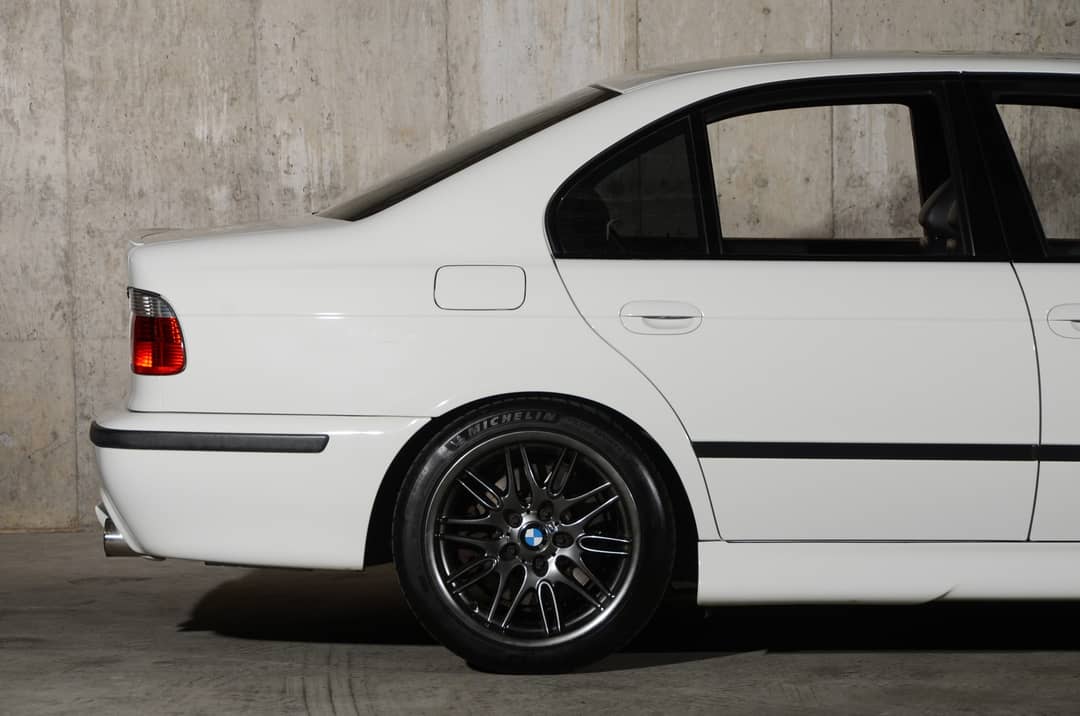 2000 BMW M5 — photo 2