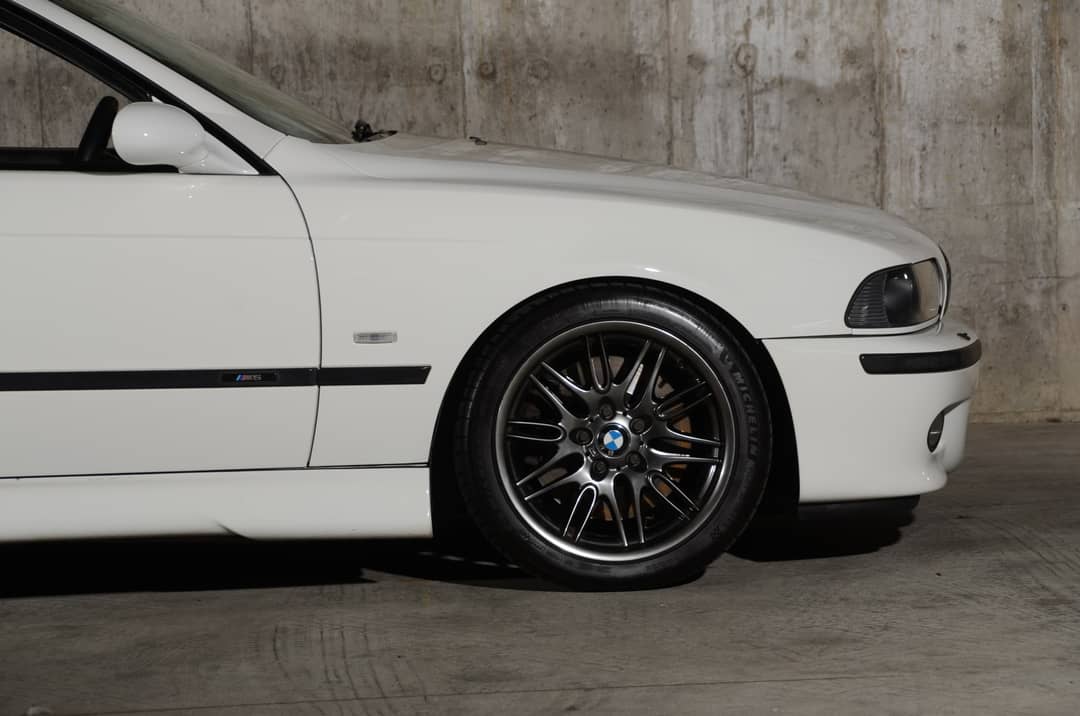 2000 BMW M5 — photo 3