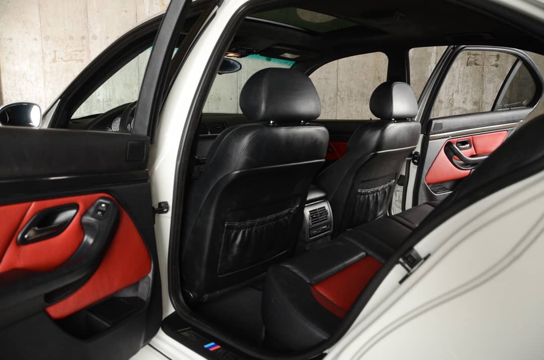 2000 BMW M5 — photo 33