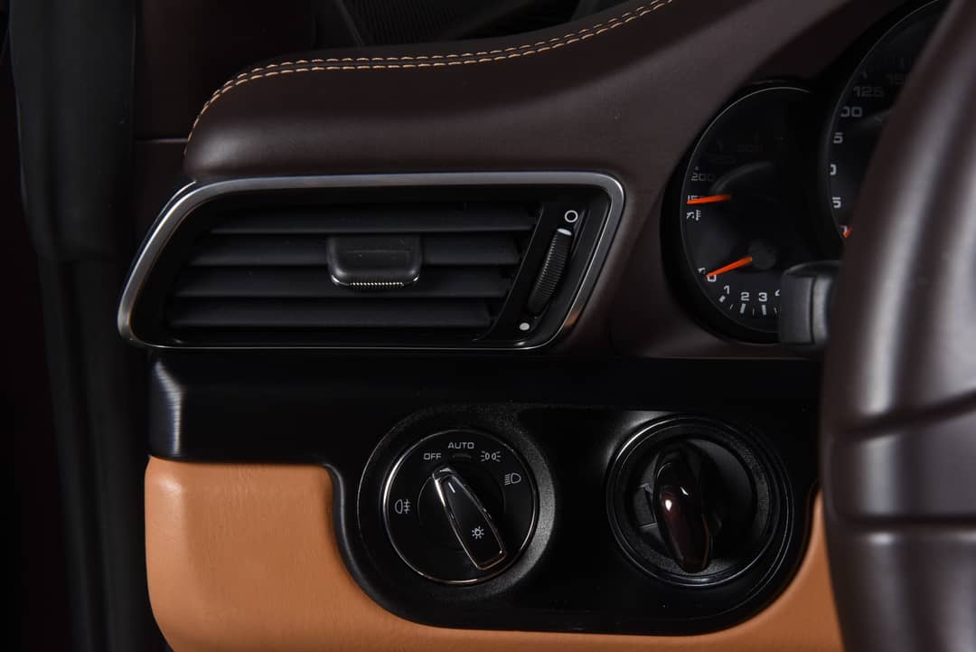 2016 Porsche 911 Carrera GTS — photo 21