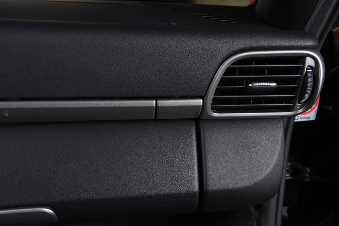 2010 Porsche 911 Carrera — photo 20