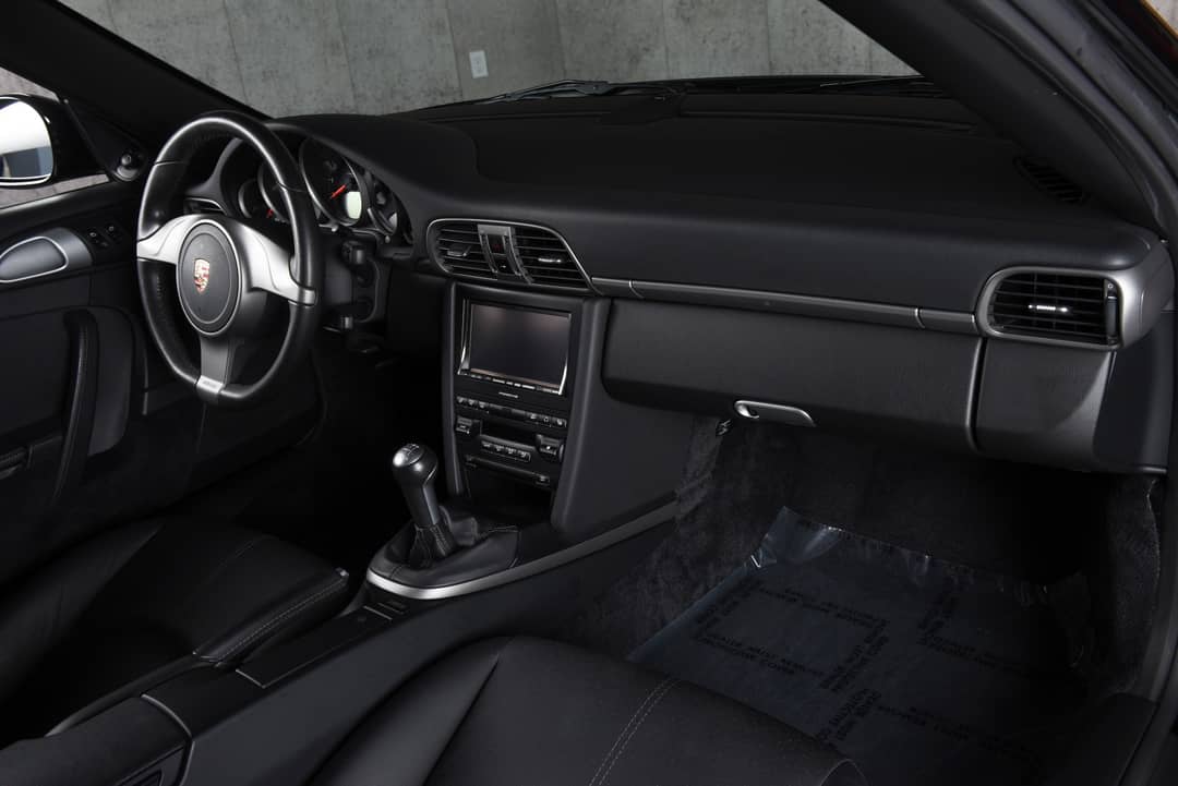 2010 Porsche 911 Carrera — photo 25