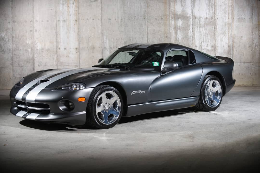 2002 Dodge Viper GTS — photo 11