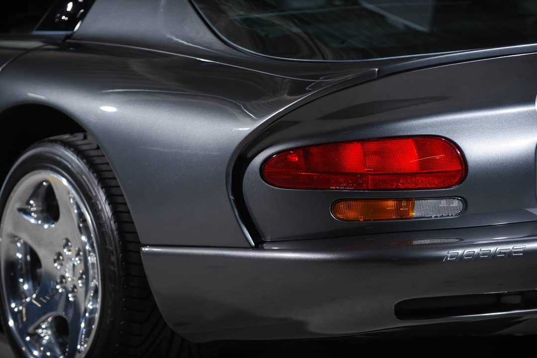 2002 Dodge Viper GTS — photo 16