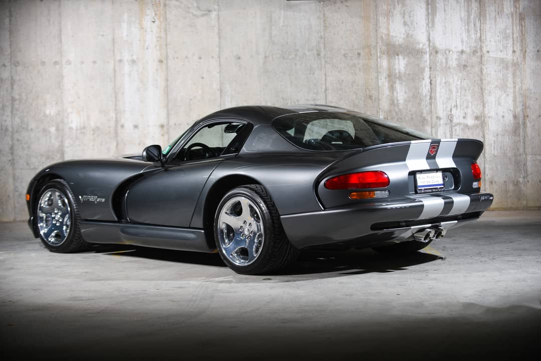 2002 Dodge Viper GTS — photo 17