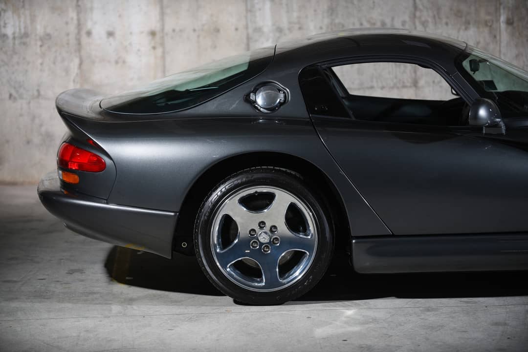 2002 Dodge Viper GTS — photo 3