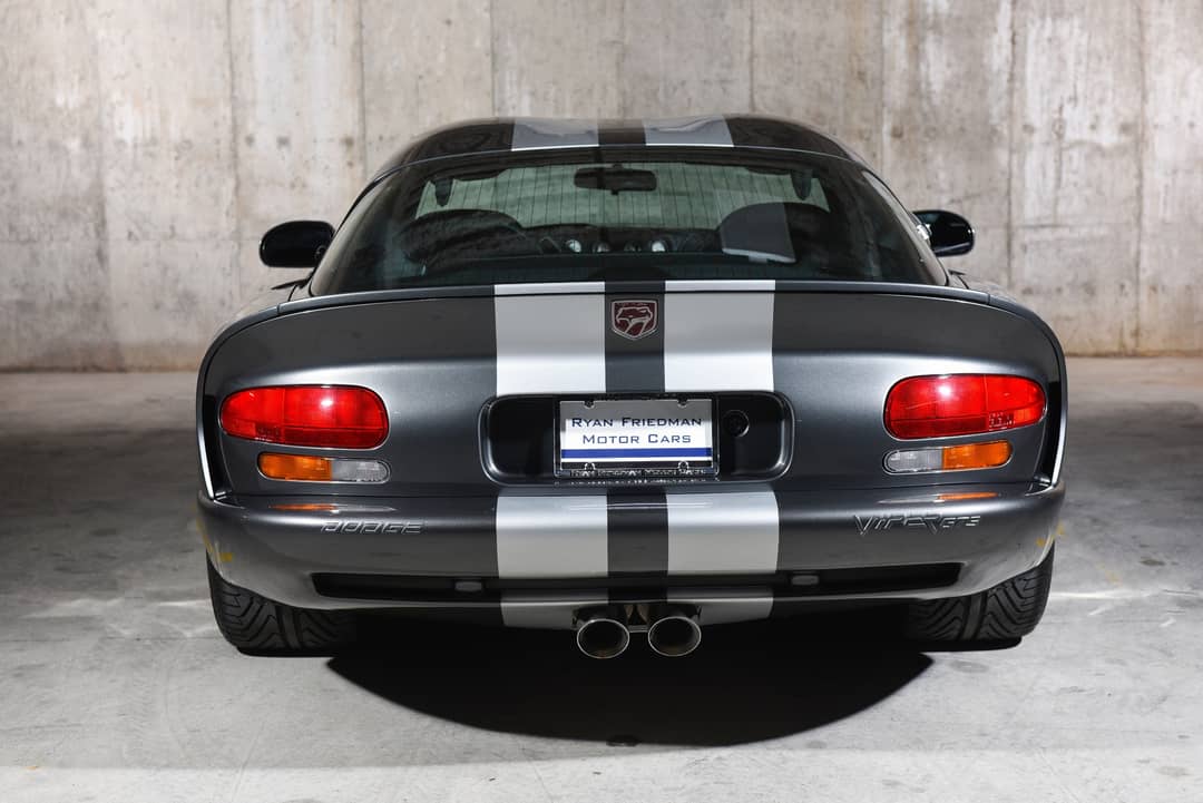 2002 Dodge Viper GTS — photo 24