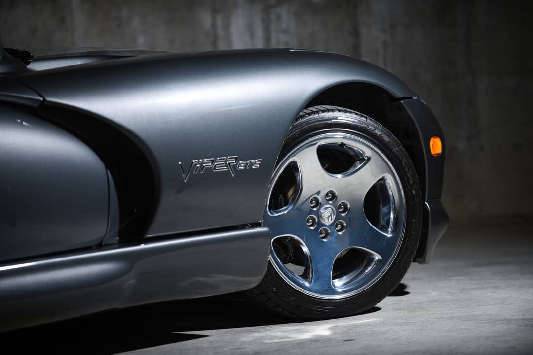2002 Dodge Viper GTS — photo 28