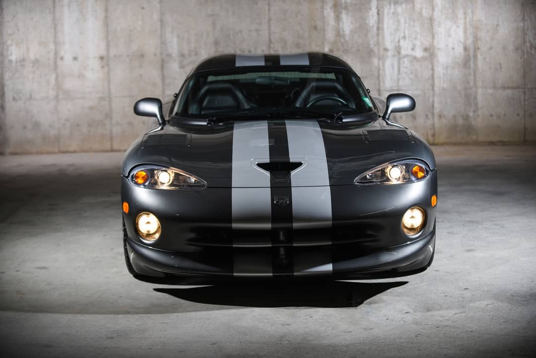 2002 Dodge Viper GTS — photo 8