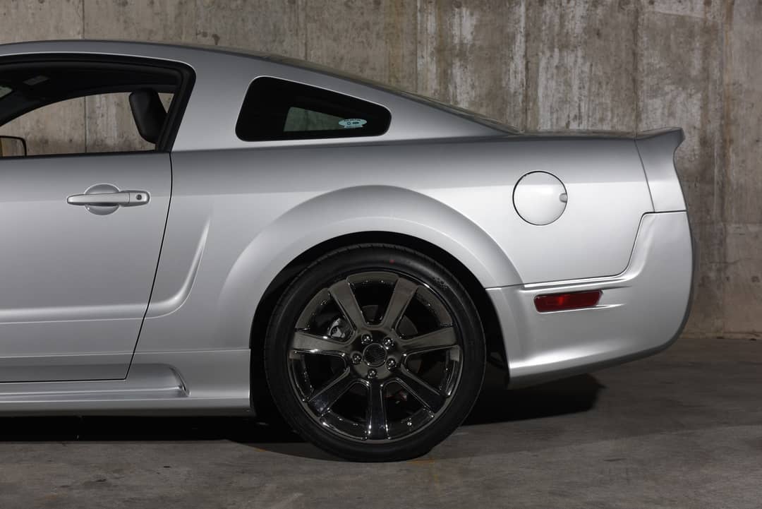 2005 Ford Mustang GT Saleen S281 — photo 18