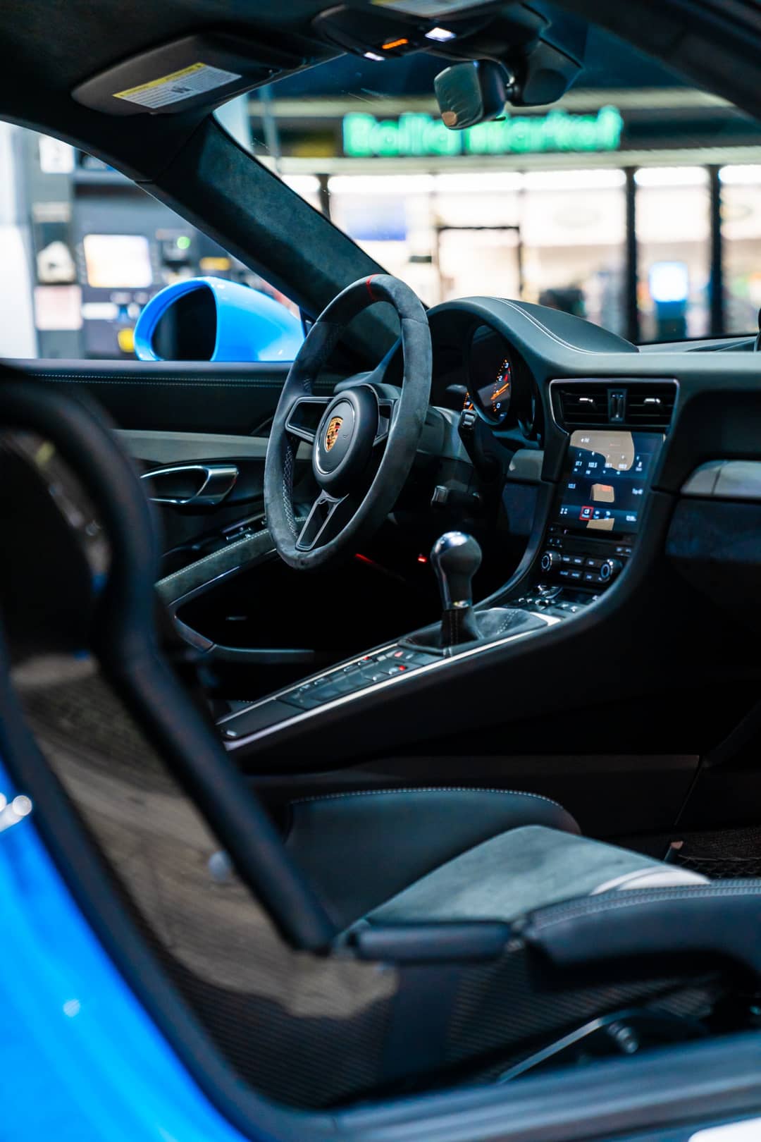 2018 Porsche 911 GT3 — photo 12