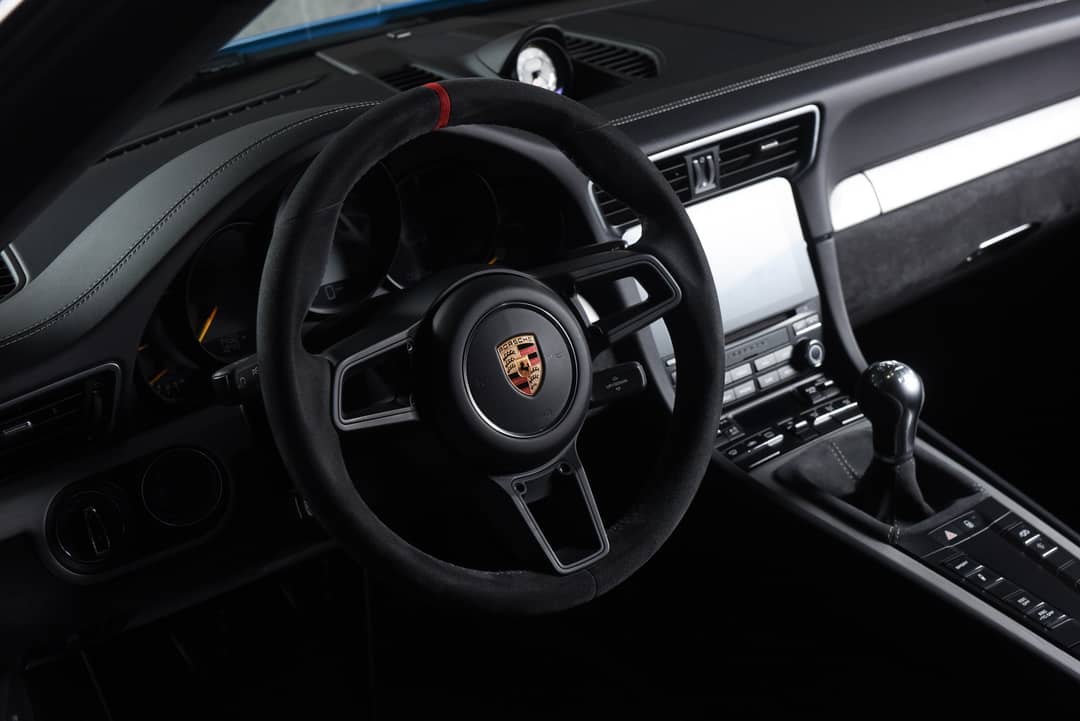 2018 Porsche 911 GT3 — photo 37
