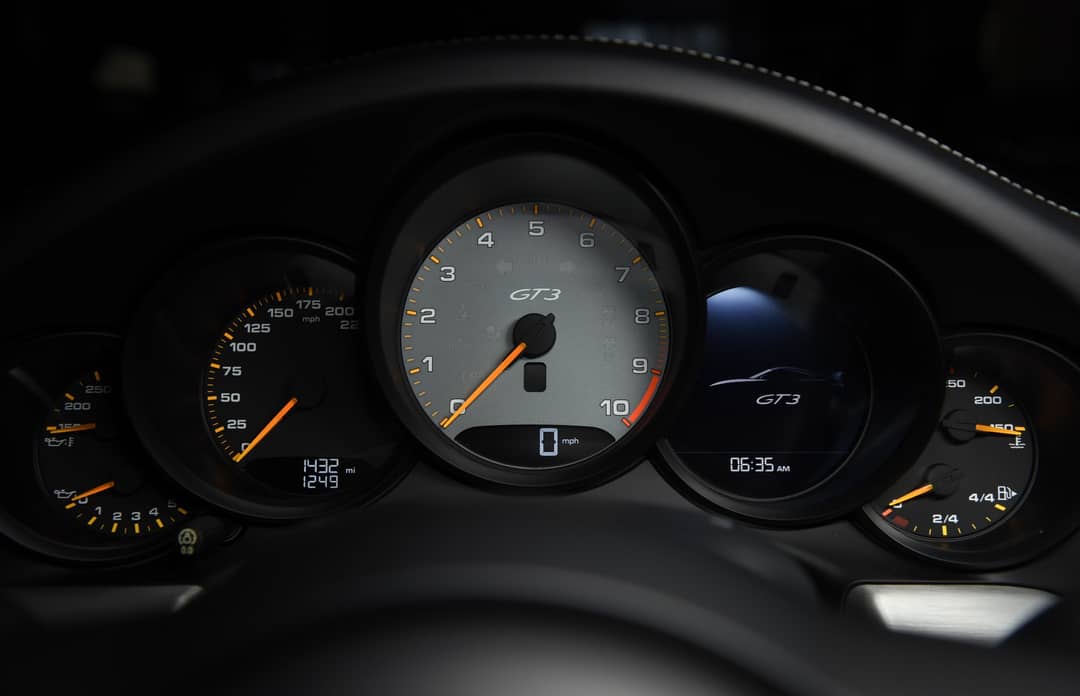 2018 Porsche 911 GT3 — photo 38