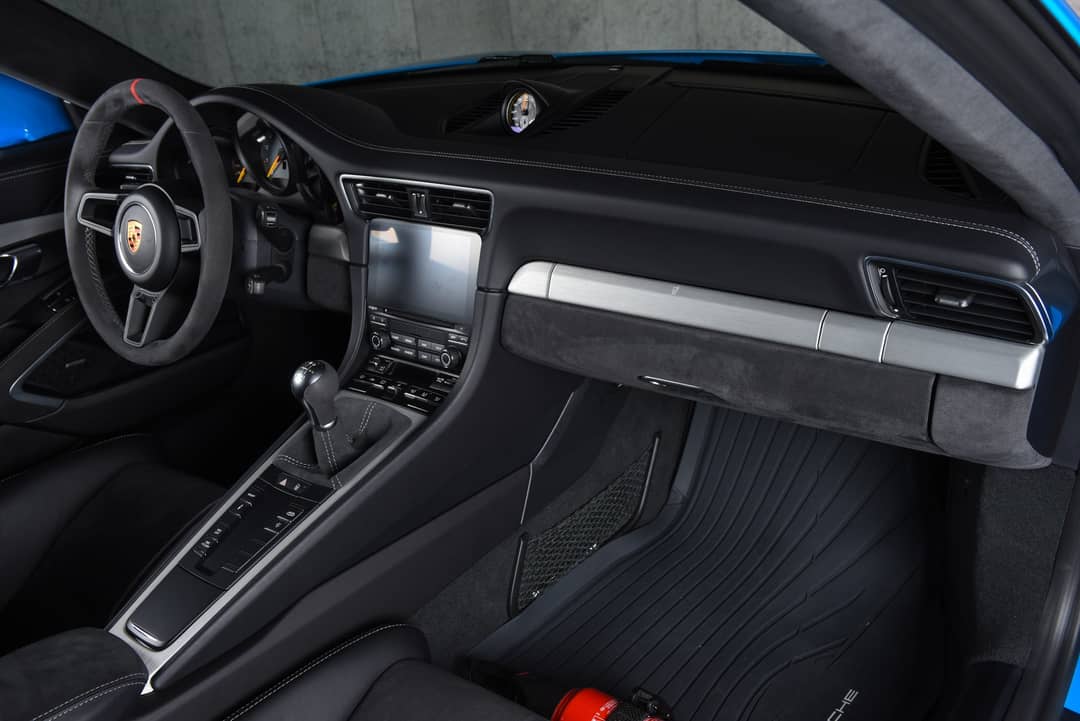 2018 Porsche 911 GT3 — photo 44