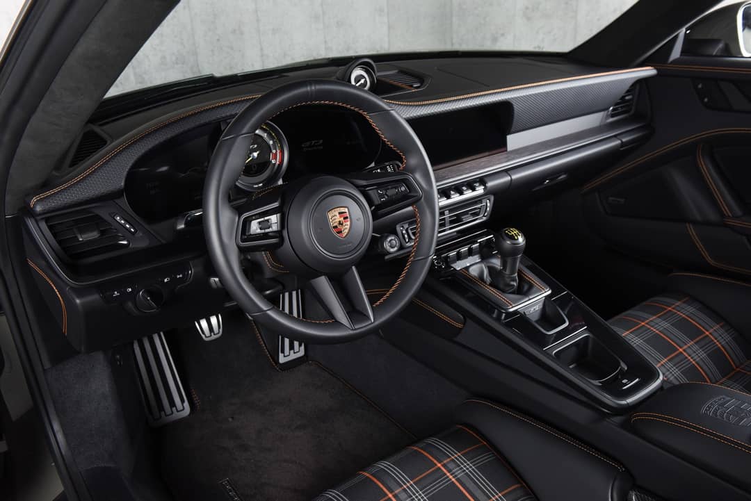 2022 Porsche 911 GT3 — photo 13