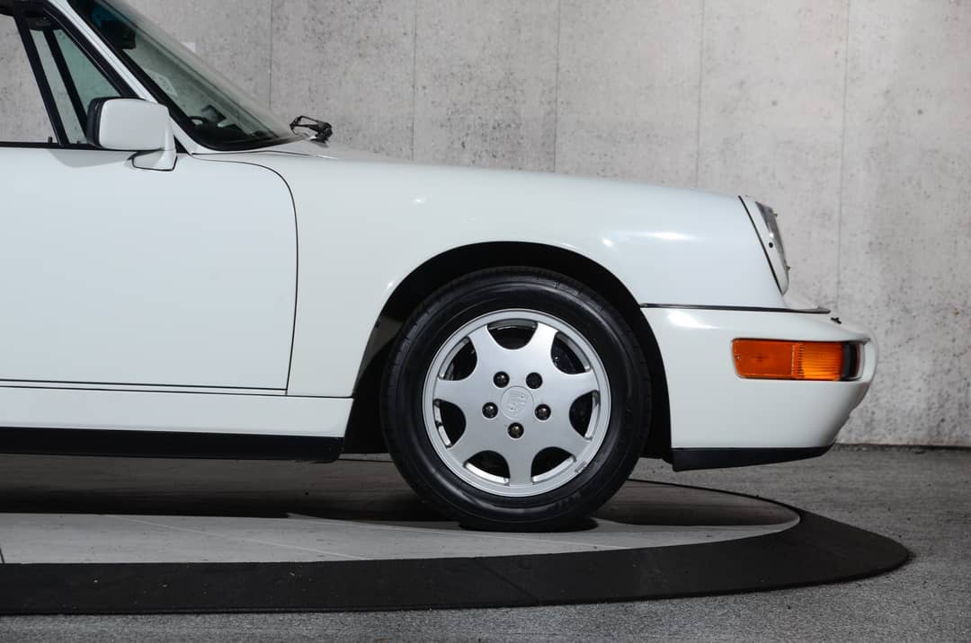 1991 Porsche 911 Carrera 2 Targa — photo 12
