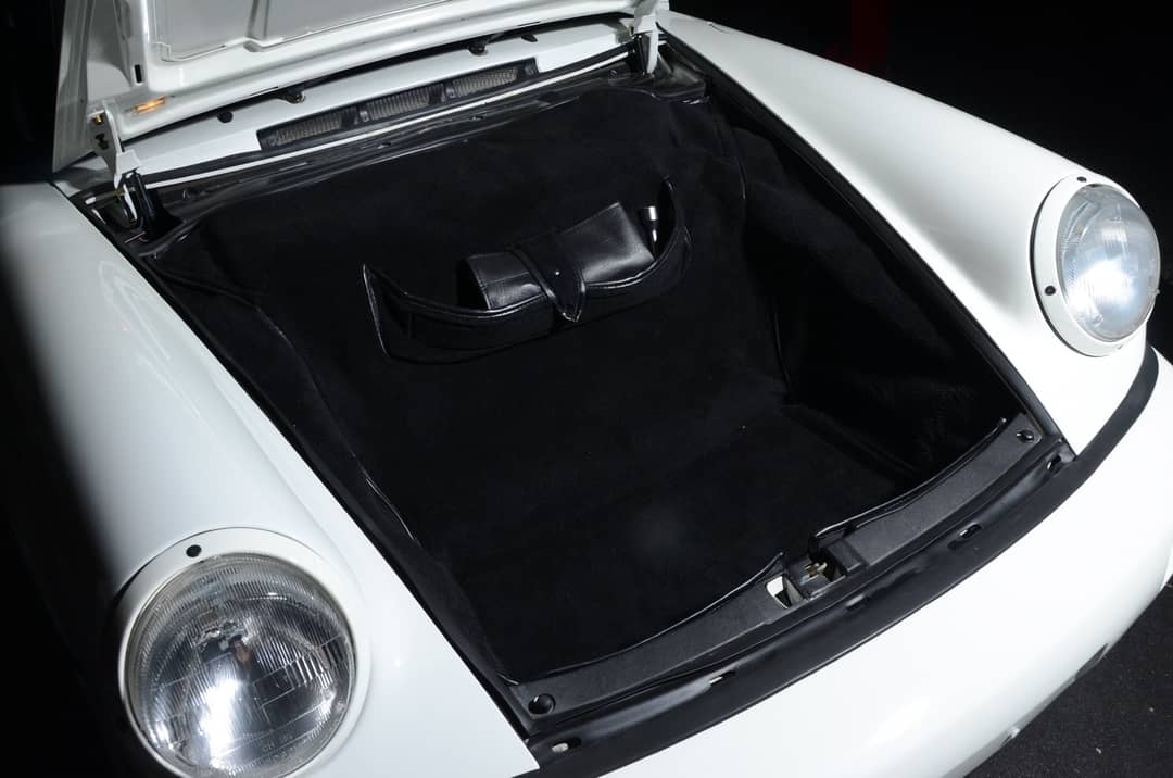 1991 Porsche 911 Carrera 2 Targa — photo 18