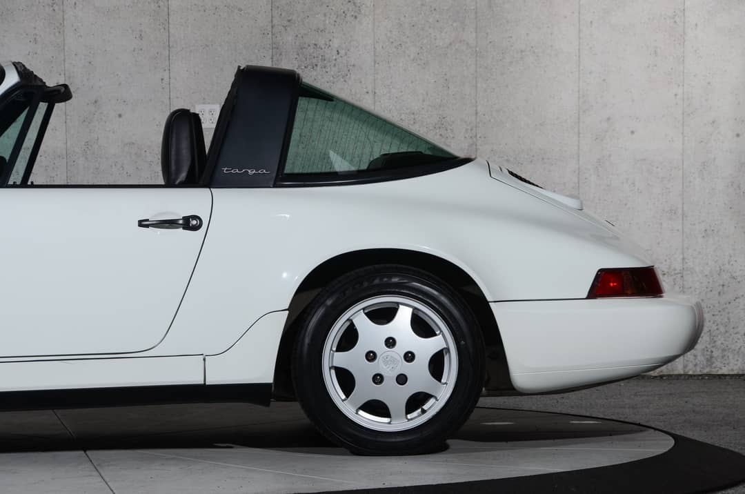 1991 Porsche 911 Carrera 2 Targa — photo 27