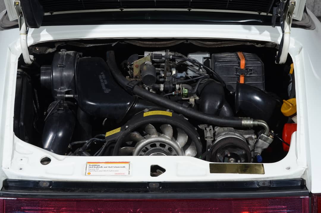 1991 Porsche 911 Carrera 2 Targa — photo 37