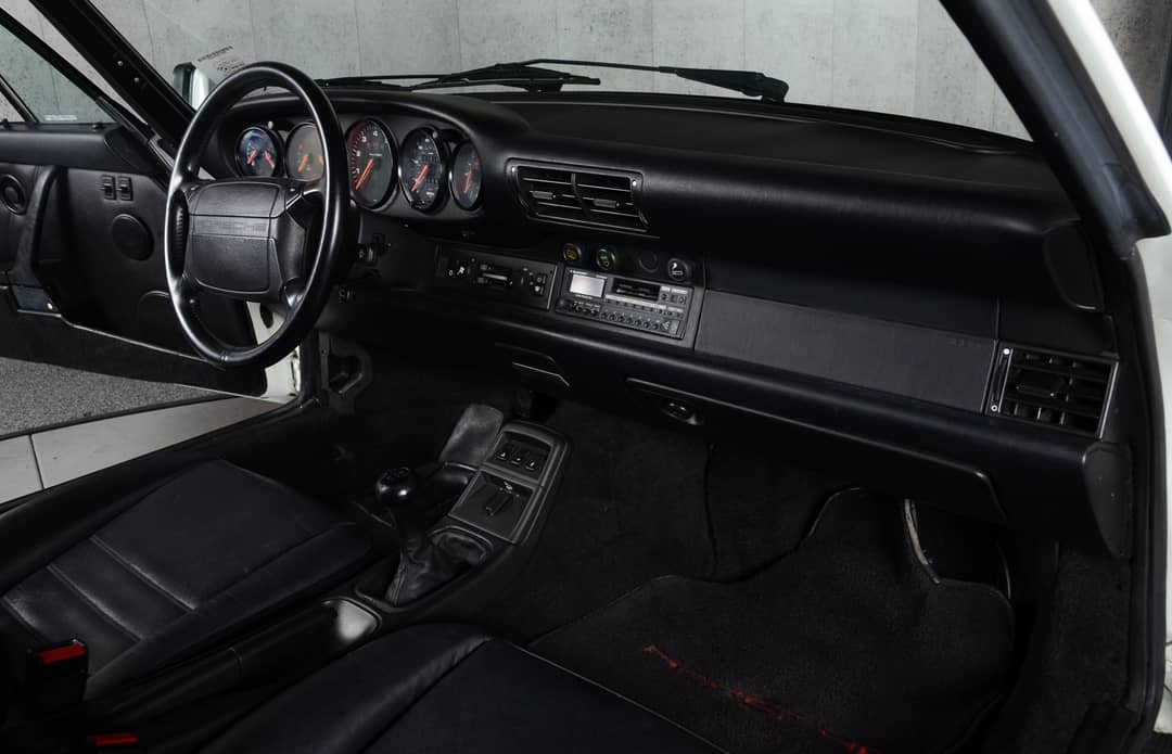 1991 Porsche 911 Carrera 2 Targa — photo 43