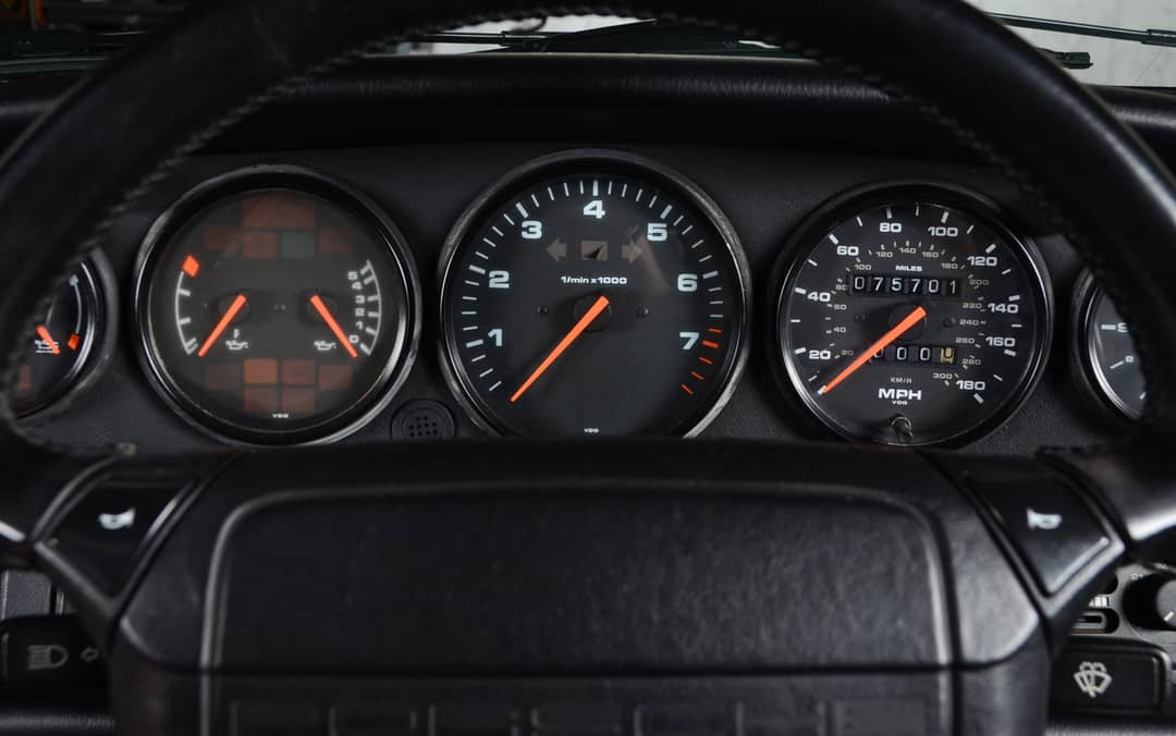 1991 Porsche 911 Carrera 2 Targa — photo 58