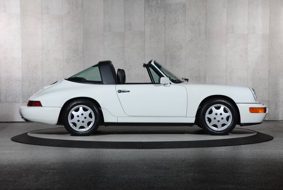 1991 Porsche 911 Carrera 2 Targa — photo 9