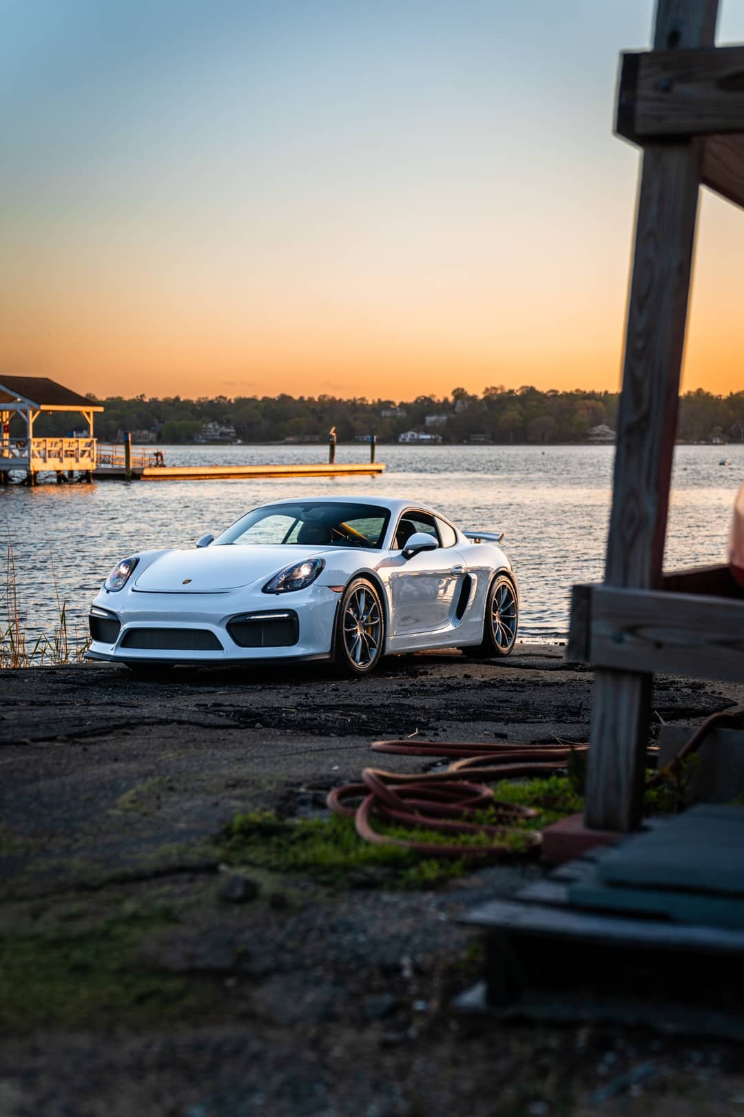 2016 Porsche Cayman GT4 — photo 4