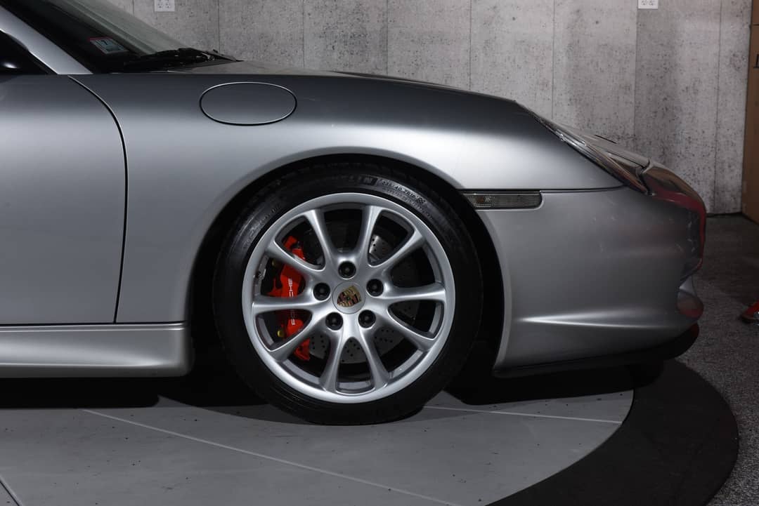 2005 Porsche 911 GT3 — photo 11